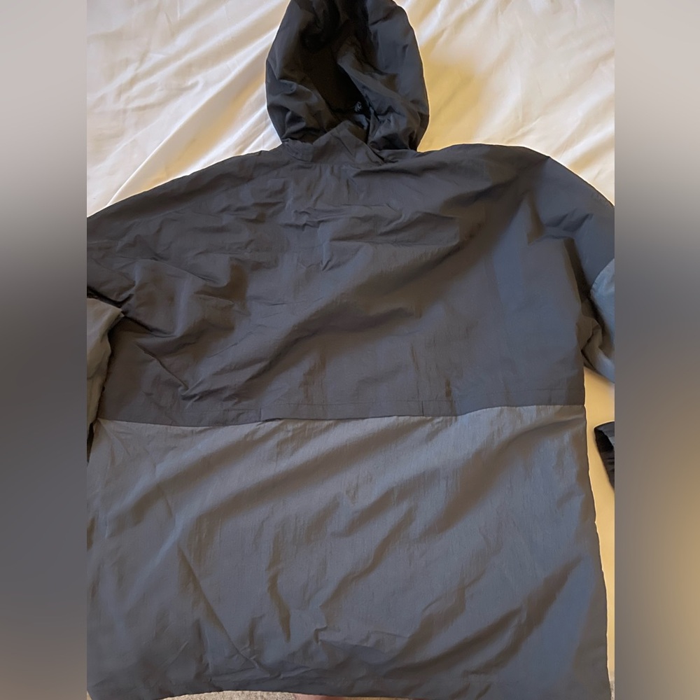 Nike Air Men’s Grey/Black Pullover - image 5